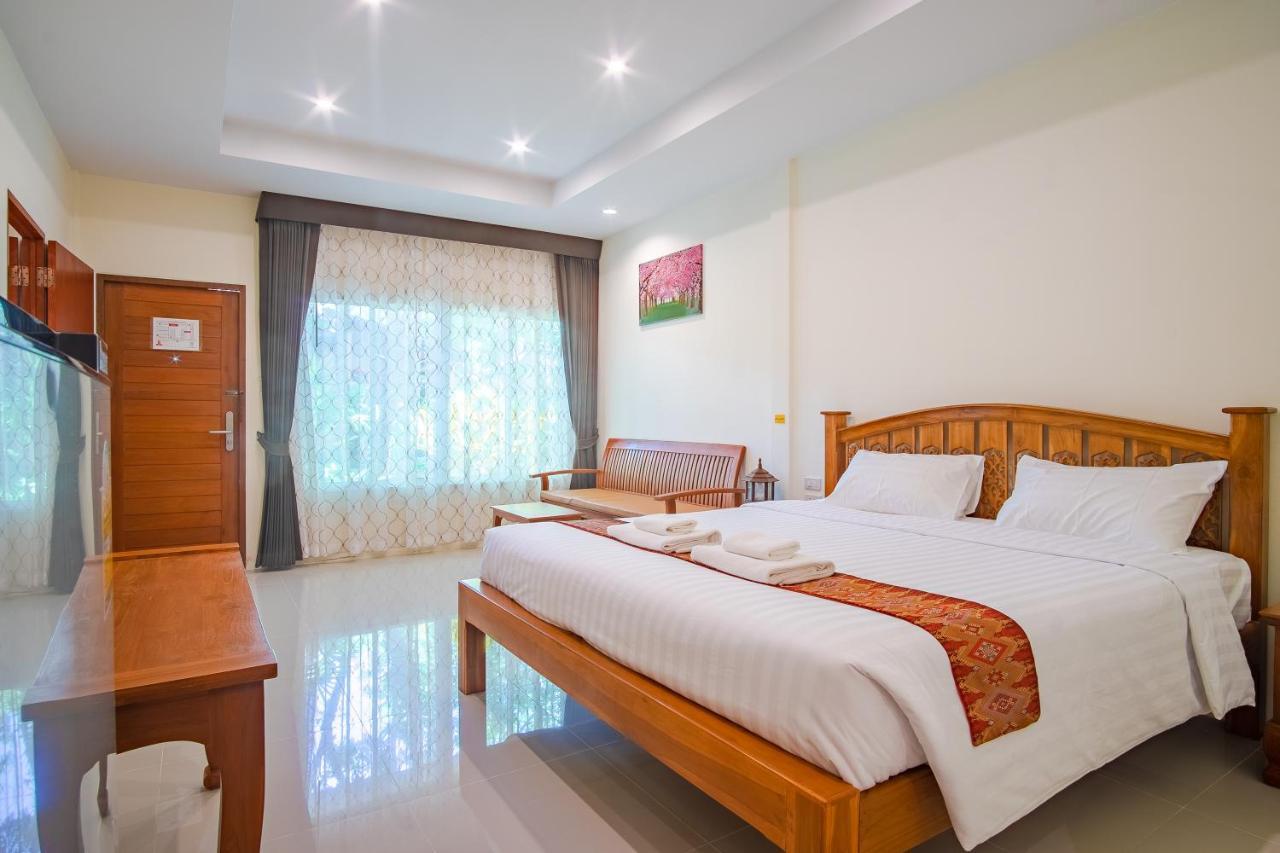 Prayai Changthai Resort Phuket Exteriör bild